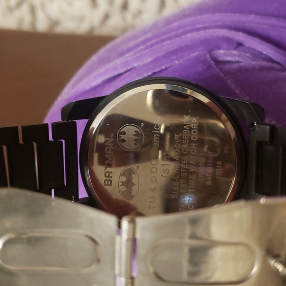 Perfect condition Batman watch - Picture 6 of 8